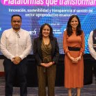 Autoridades de la Agencia de Regulación y Control Fito y Zoosanitario presentan dos plataformas para agilizar el trabajo de agricultores, exportadores e investigadores.