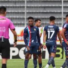 Los jugadores de El Nacional luego de uno de los últimos partidos del Hexagonal 2 de la LigaPro.