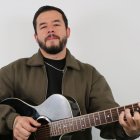 El cantante colombiano tuvo un primer encuentro con sus fans en Guaaquil antes de continuar hacia la capital.