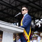 El presidente Daniel Noboa durante una intervención tras el revés en la consulta popular.