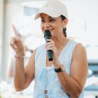 Marcela Aguiñaga habló de que comenzará "un nuevo capítulo" sin el correísmo, el cual apuntaría a las seccionales de 2027, observan analistas.