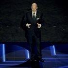 El presidente de la FIFA, Giovanni Infantino, se dirige al público durante el sorteo de la Final de la Copa Mundial de la FIFA 2026.
