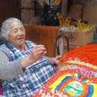 Las mujeres llevan décadas en la conservación de la tradición religiosa "Niño Viajero".