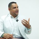 El alcalde de Esmeraldas, Vicko Villacís, espera que la Revolución Ciudadana comprenda que las elecciones internas son entre miembros "de una familia".