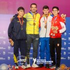 Alberto Miño (amarillo) fue oro en la competencia individual masculina en Perú.