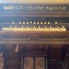 El histórico órgano traído por el pianista alemán Albert Herrmann a fines del siglo XIX aún permanece en el coro de la Capilla de Cantuña