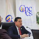 Alembert Vera fue destituido del CPCCS por la Corte Constitucional.