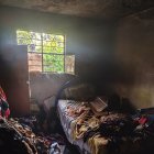 Incendio en habitación de Puembo se originó por una vela olvidada.