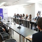 Representantes del sector empresarial, trabajadores y Ministerio de Trabajo se reunieron este 9 de diciembre para analizar el alza del salario básico.