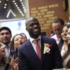Enner Valencia en la Asamblea Nacional para recibir su condecoración.