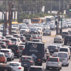 Tránsito. La avenida Samborondón suele lucir congestionada.