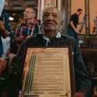 Carlos Lindao fue condecorado por el Municipio de Guayaquil el 11 de diciembre.