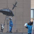 Un mural en una pared del hospital infantil Okhmadyt en Kiev, Ucrania, el 10 de diciembre de 2025, en medio de la invasión rusa en curso.