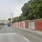 En este paradero de buses, ubicado en la avenida del Bombero, antisociales en motos le roban a pasajeros y ciudadanos.