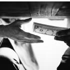 Imagen simbólica sobre un acto de corrupción.