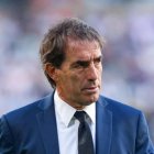 Guillermo Almada, entrenador uruguayo de fútbol.