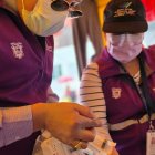 Arcsa ejecutó un operativo de control en los exteriores del Hospital Guasmo Sur, en el sur de Guayaquil.