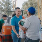 Voluntarios llevaron canastas de alimentos, juguetes y esperanza, reforzando la confianza y el tejido social en las comunidades visitadas.