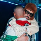 J Balvin y Bad Bunny antes de su presentación en México.