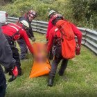 Bomberos del cantón Mejía localizaron el cuerpo de Paulina Andrea Gallo en una quebrada de la vía Alóag–Santo Domingo.