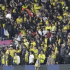 Los hinchas de Barcelona llegaron a varios estadios a apoyar a su equipo.