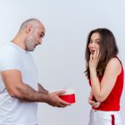 Según los expertos, el cuidado emocional y la forma en que se toman decisiones afectivas se construyen desde casa.