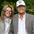 Chevy Chase junto a su esposa Jayni