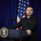 El presidente de Ucrania, Volodímir Zelensky, tras reunirse este domingo con Donald Trump en Palm Beach.