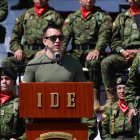 El presidente Daniel Noboa firmó el decreto que declara zonas de seguridad los perímetros de los centros penitenciarios.