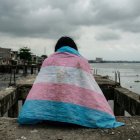 Ilustración hecha con IA. El "transfemicidio" fue el principal crimen registrado este año por las organizaciones.