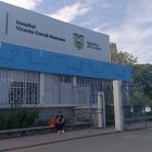 Médicos del área de Emergencias del Hospital Vicente Corral Moscoso, en Cuenca, denuncian desabastecimiento crítico de medicinas e insumos.