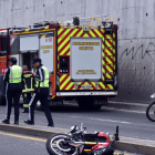 En el puente a desnivel en el sector de San Carlos, av. Occidental, de norte a sur, ocurrió un siniestro de tránsito.