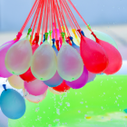 Globos de agua para carnaval en Ecuador.