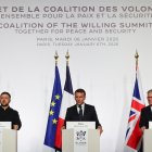 (De izquierda Un derecha) El presidente ucraniano, Volodímir Zelenski; el presidente francés, Emmanuel Macron; y el primer ministro británico, Keir Starmer.