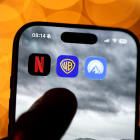 Warner rechaza la oferta de Paramount y sigue adelante con la fusión con Netflix.