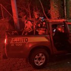 Bomberos de Quito rescataron a tres personas en la Zona de Protección Belisario, cerca del Teleférico.