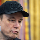 Grok elimina función polémica: la plataforma de inteligencia artificial de X retira herramienta que permitía generar imágenes de desnudos falsos, tras denuncias por uso indebido y riesgos éticos.