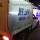 Los restos fueron trasladados por personal de la Policía para investigar si las piezas óseas pertenecen o no a seres humanos.