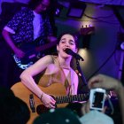 Ceci Juno en concierto.