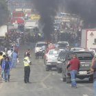 Habitantes de Puente Lucía quemaron llantas para protestar por la muerte de la menor, la mañana de este miércoles 14 de enero.