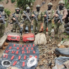 Operativo en la frontera norte de Tulcán: fuerzas del orden decomisan armas y equipos a grupos criminales.