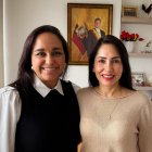 Gabriela Rivadeneira junto a la actual presidenta de Revolución Ciudadana, Luisa González.