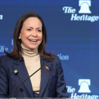 María Corina Machado durante su intervención en un evento en Washington, tras reunirse con el presidente Trump.