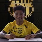 Jonnathan Mina, nuevo lateral izquierdo del Ídolo.