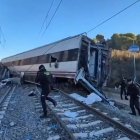 Captura de imagen de la búsqueda de evidencias que puedan servir para la identificación de víctimas e investigación del accidente ferroviario en Adamuz (Córdoba).
