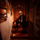 Durante años el musico estuvo ligado a bandas de rock y hard rock, hasta que decidió incursionar como solista.