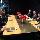 Daniel Noboa mantuvo una reunión en el marco del Foro Económico Mundial en Davos con Alex Karp, SEO de Palantir.