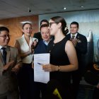 Camila León presentó un proyecto de ley relacionado con la libertad de expresión que en realidad busca callar las críticas a funcionarios públicos.