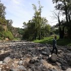 La comunidad se ha involucrado en mingas para la limpieza del río San Pedro, pese a ello es uno de los más contaminados de Quito.