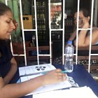 La Universidad de Guayaquil lidera un proyecto de vinculación que lleva el conocimiento académico a sectores vulnerables de la ciudad, fortaleciendo emprendimientos populares